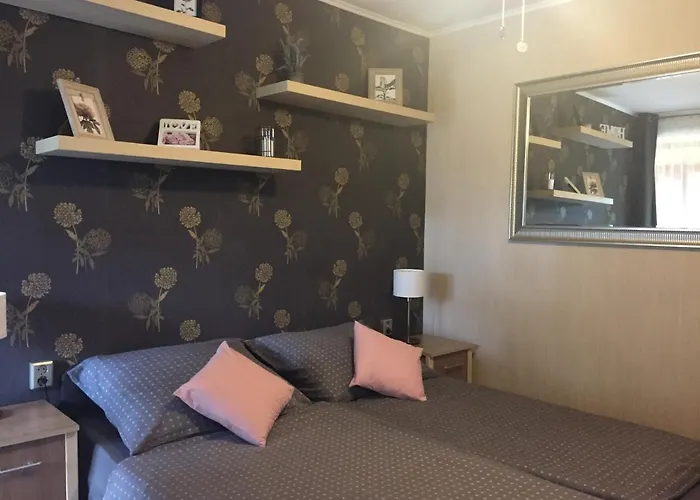 Anna Vendeghaz * Еґер